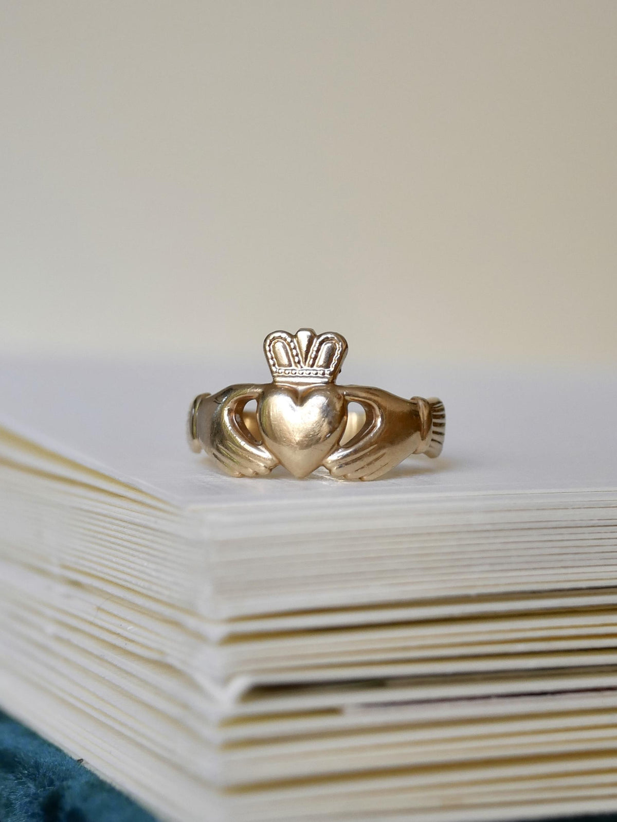 Solvar Irish Vintage Claddagh 10k Yellow Gold Ring