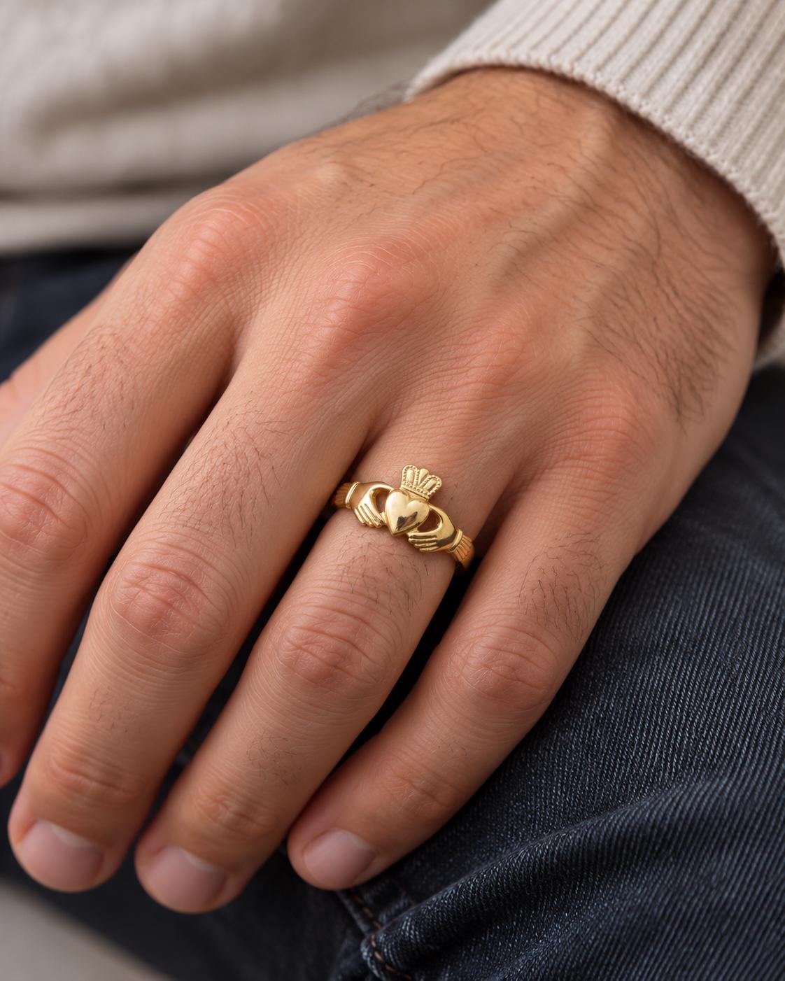 Solvar Irish Vintage Claddagh 10k Yellow Gold Ring