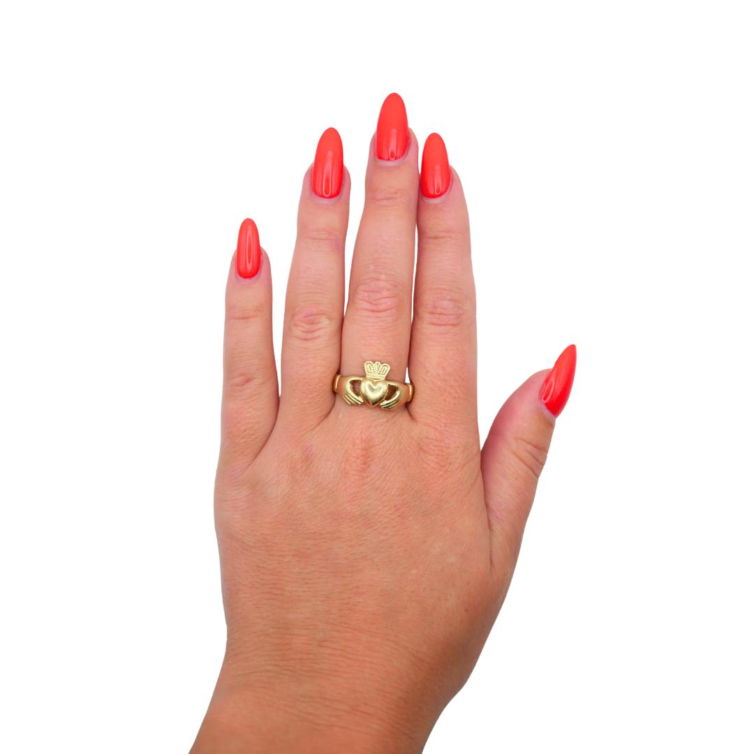 Solvar Vintage Claddagh Ring 10k Yellow Gold | ZHIVA