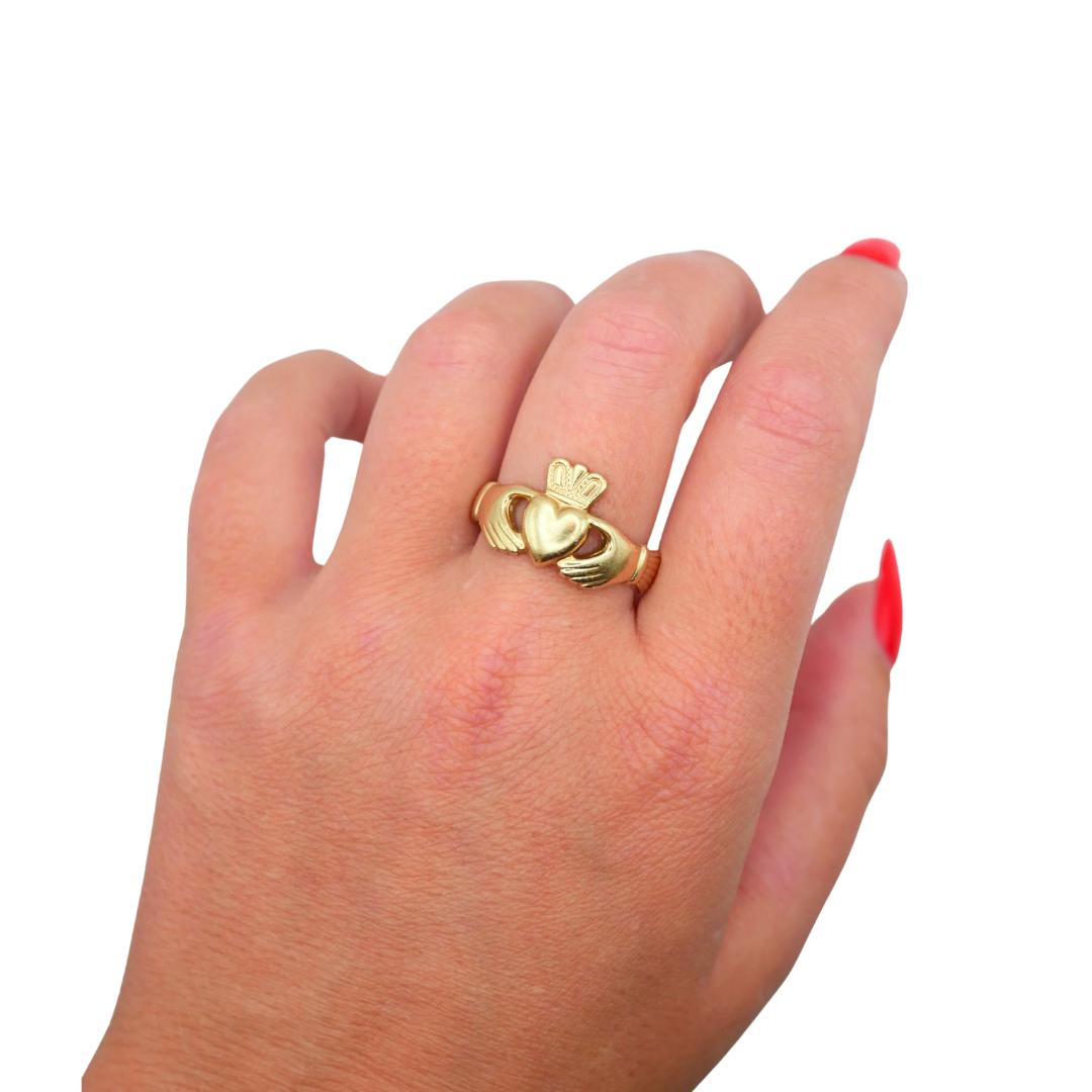 Solvar Irish Vintage Claddagh 10k Yellow Gold Ring