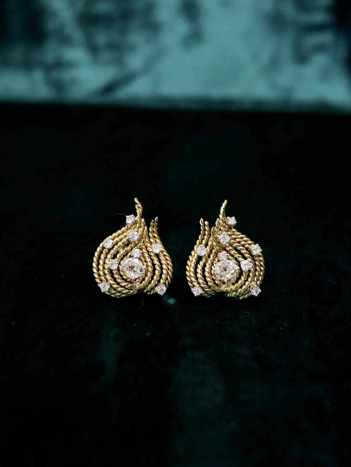 Vintage 2.00ctw Old Cut Diamond 14k Yellow Gold Clip‑On Earrings